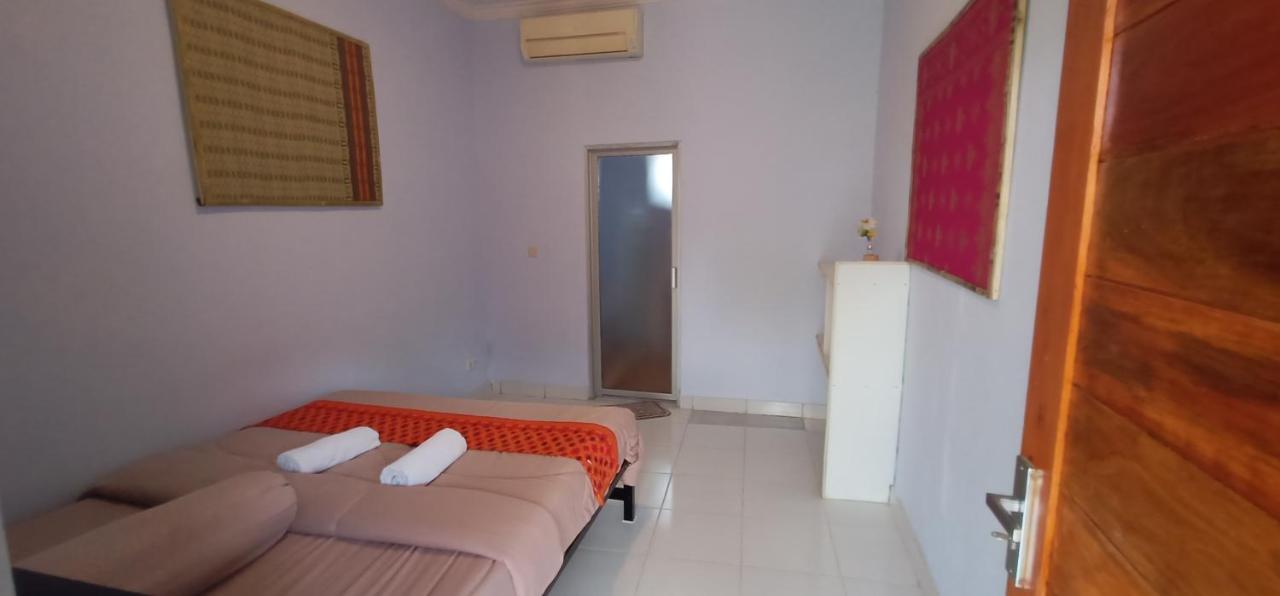 Elisa Homestay Areguling Kuta  ภายนอก รูปภาพ