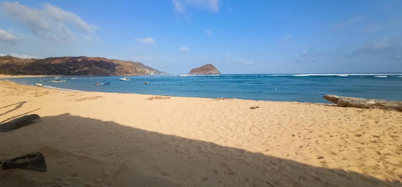 Elisa Homestay Areguling Kuta  ภายนอก รูปภาพ